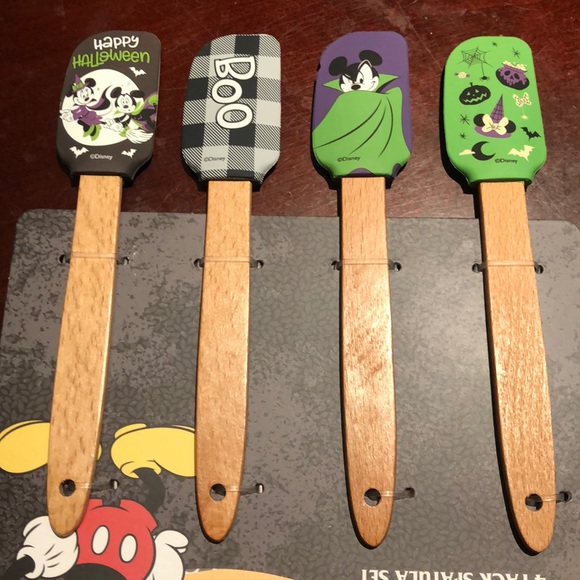 Mickey Mouse 4 pack Halloween spatula set - Picture 2 of 2